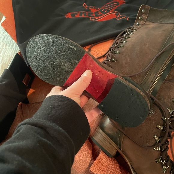 Boots - Picture 2 of 4